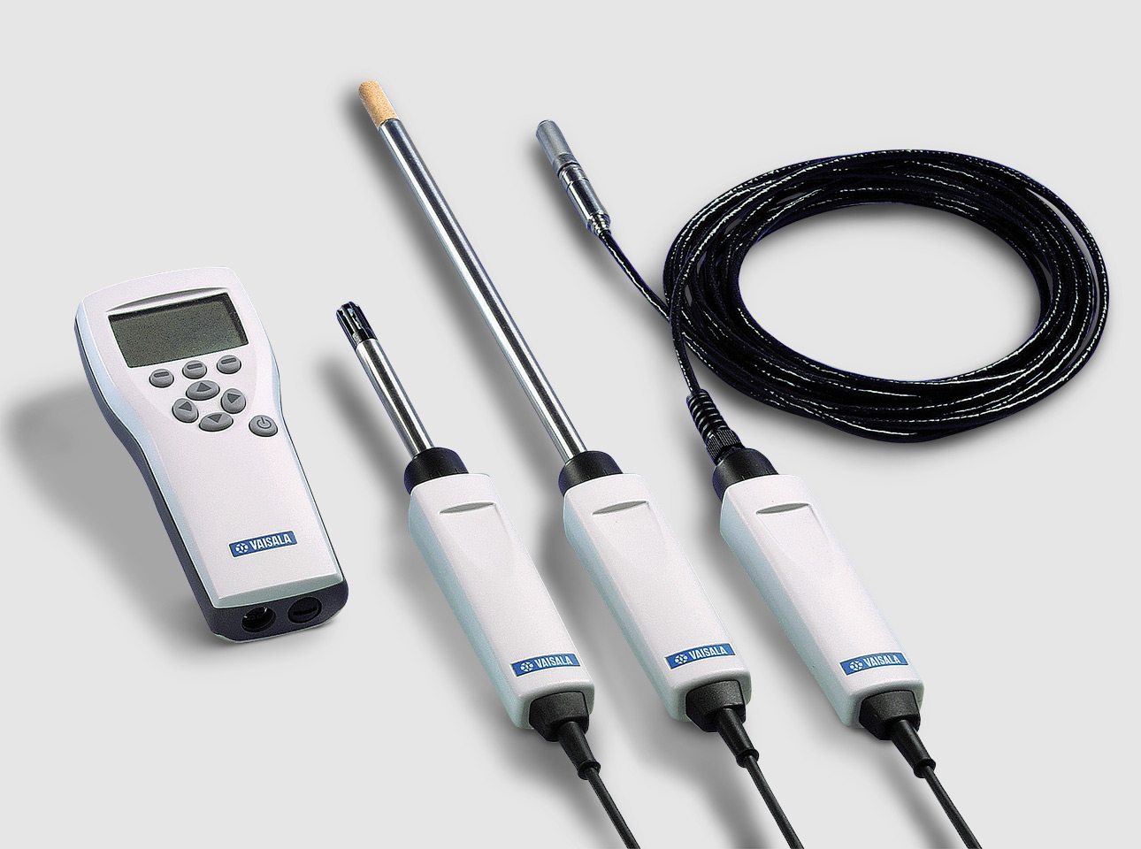 Vaisala湿敏电容器®HM70手持湿度计是专为要求湿度测量中随机抽查的应用程序。